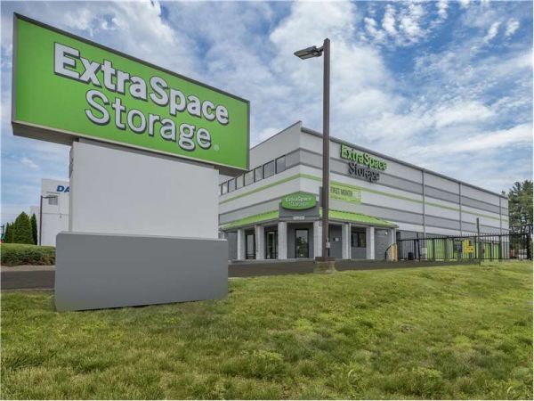 Extra Space Storage - 0460 - Stamford - West Main St - 1934 West Main Street