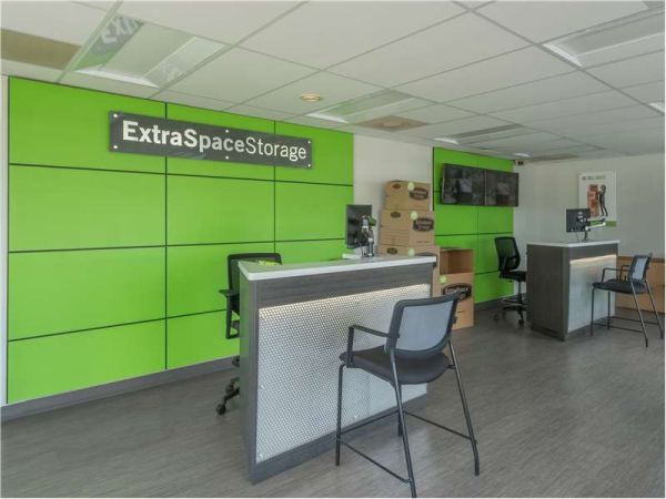 Extra Space Storage - 0664 - Florissant - W Florissant Ave - 11845 West Florissant Avenue