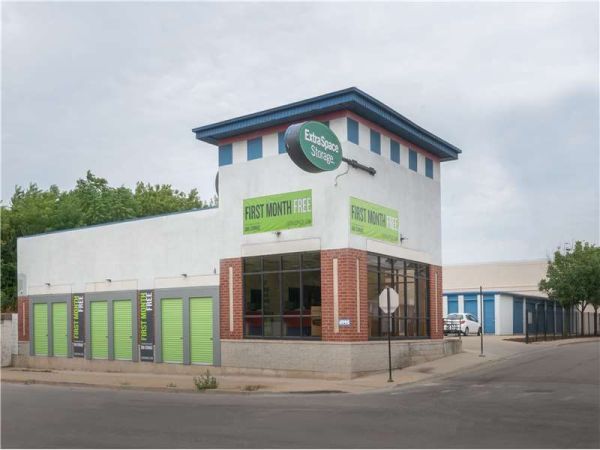 Extra Space Storage - 8381 - Chicago - Elston Ave - 4995 North Elston Avenue