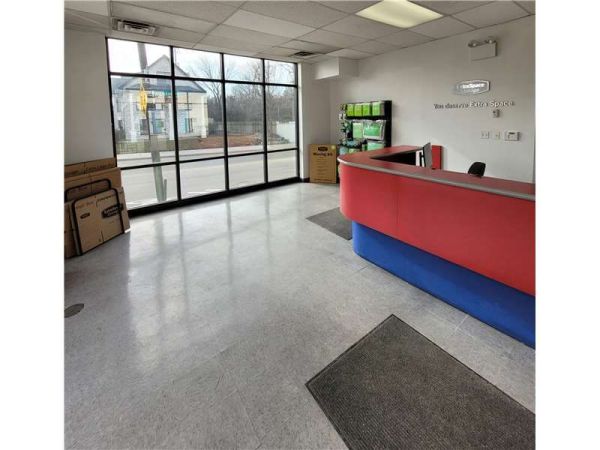 Extra Space Storage - 8381 - Chicago - Elston Ave - 4995 North Elston Avenue
