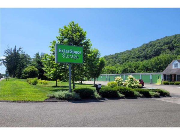 Extra Space Storage - 8276 - New Milford - Danbury Rd - 576 Danbury Road