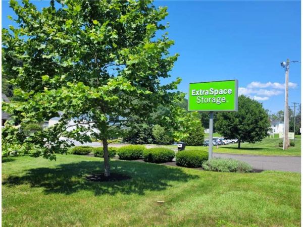 Extra Space Storage - 8276 - New Milford - Danbury Rd - 576 Danbury Road