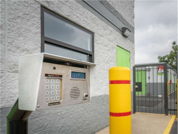 Extra Space Storage - 1709 - Chicago - 95th St - 1000 East 95th Street