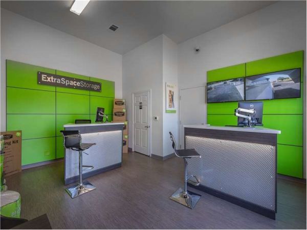 Extra Space Storage - 1774 - Weatherford - Bowie Dr - 1925 South Bowie Drive