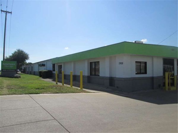 Extra Space Storage - 1301 - Arlington - E Pioneer Pkwy - 1908 East Pioneer Parkway