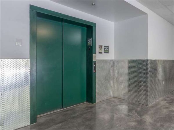 Extra Space Storage - 1337 - Greenacres - Lake Worth Rd - 6035 Lake Worth Road