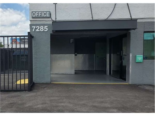 Extra Space Storage - 0976 - West Palm Beach - Southern Blvd - 7285 Southern Boulevard