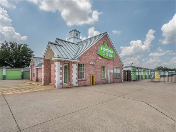 Extra Space Storage - 0627 - Grapevine - State Hwy 114 W - 2044 West State Highway 114