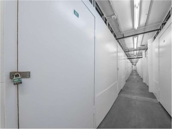 Extra Space Storage - 1208 - East Somerville - Cambridge - McGrath Hwy - 14 Mcgrath Highway