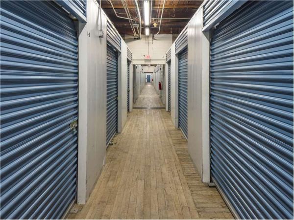 Extra Space Storage - 1204 - Quincy - Weston Av - 21 Weston Avenue