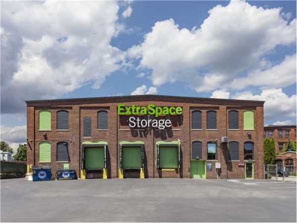 Extra Space Storage - 1204 - Quincy - Weston Av - 21 Weston Avenue