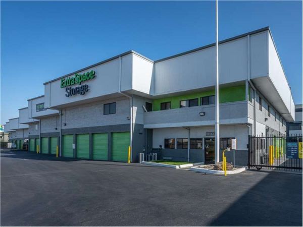 Extra Space Storage - 0143 - Santa Clara - LaurelWood Rd - 1775 Laurelwood Road