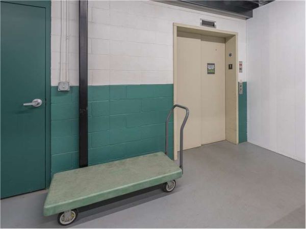 Extra Space Storage - 1554 - North Andover - Osgood St - 1701 Osgood Street