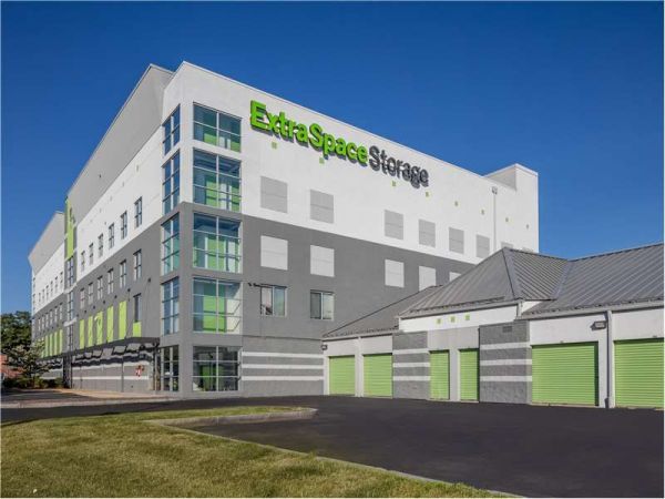 Extra Space Storage - 1135 - Revere - Revere Beach Parkway - 590 Revere Beach Parkway
