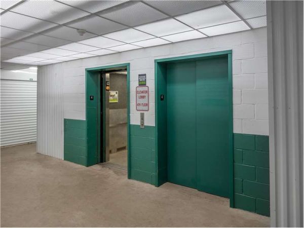 Extra Space Storage - 1135 - Revere - Revere Beach Parkway - 590 Revere Beach Parkway