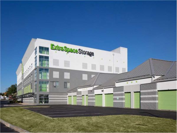 Extra Space Storage - 1135 - Revere - Revere Beach Parkway - 590 Revere Beach Parkway