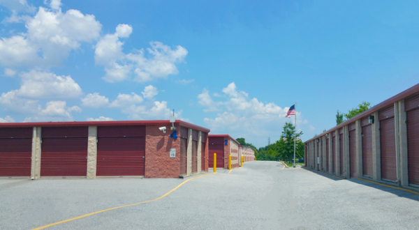 Storage Rentals of America - New Castle - 950 Red Lion Road - 950 Red Lion Road