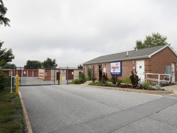 Storage Rentals of America - New Castle - 950 Red Lion Road - 950 Red Lion Road