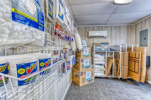 422 Storage - 1222 East Main Street