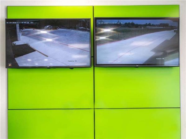 Extra Space Storage - 8691 - San Antonio - Huebner Road - 9738 Huebner Road