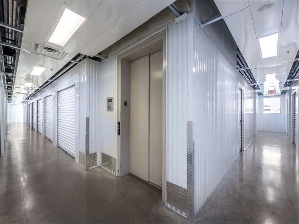 Extra Space Storage - 0476 - Dallas - N Central Expressway - 4114 North Central Expressway