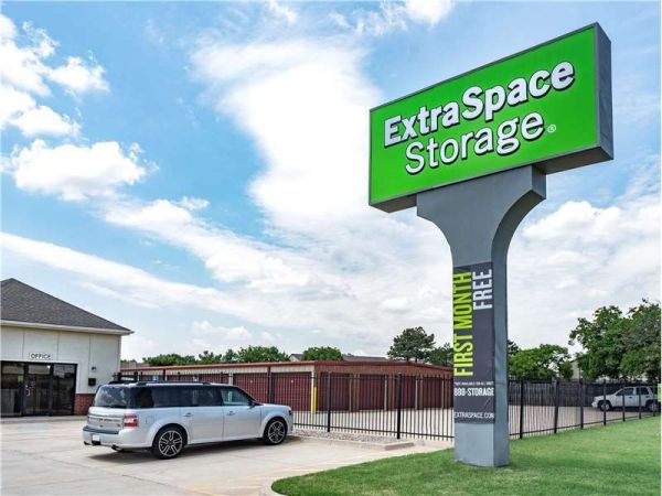 Extra Space Storage - 8714 - Oklahoma City - MacArthur Blvd - 9111 North Macarthur Boulevard
