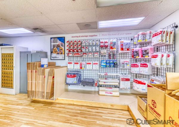 CubeSmart Self Storage - Seattle - 1300 West Nickerson Street - 1300 West Nickerson Street