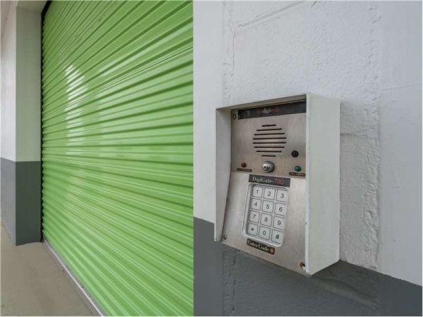 Extra Space Storage - 0561 - Dallas - Garland Rd - 10740 Garland Road