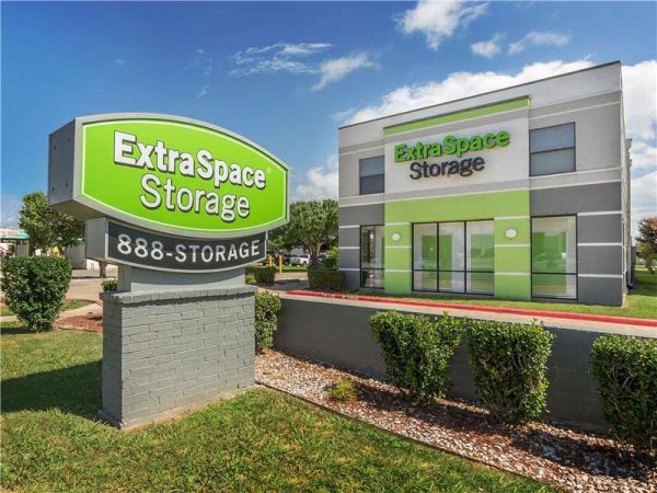 Extra Space Storage - 1357 - Rowlett - Lakeview Parkway - 2416 Lakeview Parkway