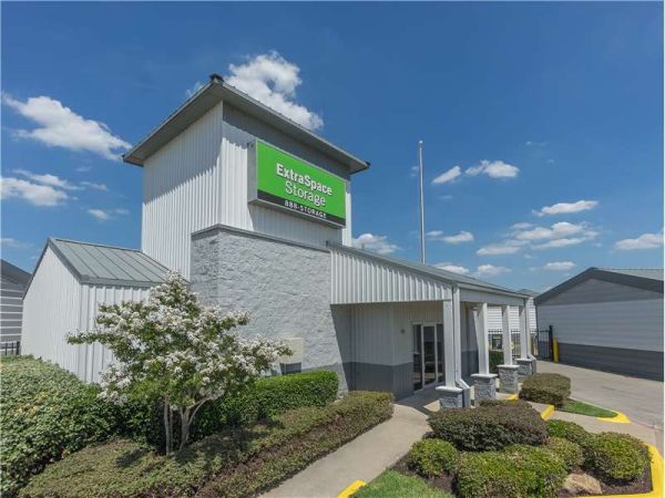 Extra Space Storage - 1765 - Dallas - Northwest Hwy - 1975 West Northwest Highway