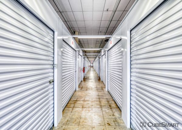 CubeSmart Self Storage - Chattanooga - 5952 Brainerd Rd - 5952 Brainerd Rd