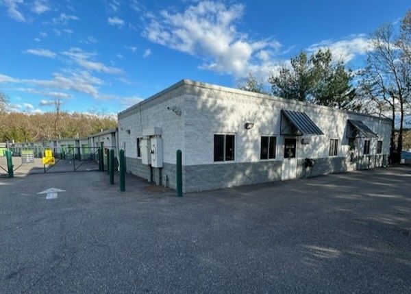 Extra Space Storage - 1051 - Kings Park - Indian Head Rd - 281 Indian Head Road
