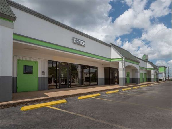 Extra Space Storage - 1306 - San Antonio - Culebra Rd - 8378 Culebra Road