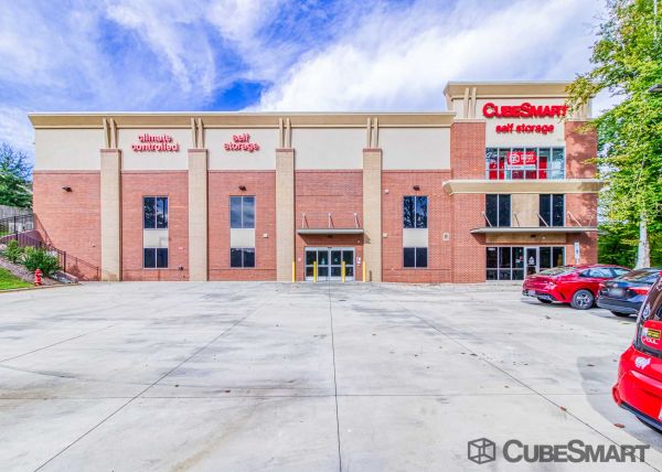 CubeSmart Self Storage - Raleigh - 7901 Glenwood Ave - 7901 Glenwood Ave