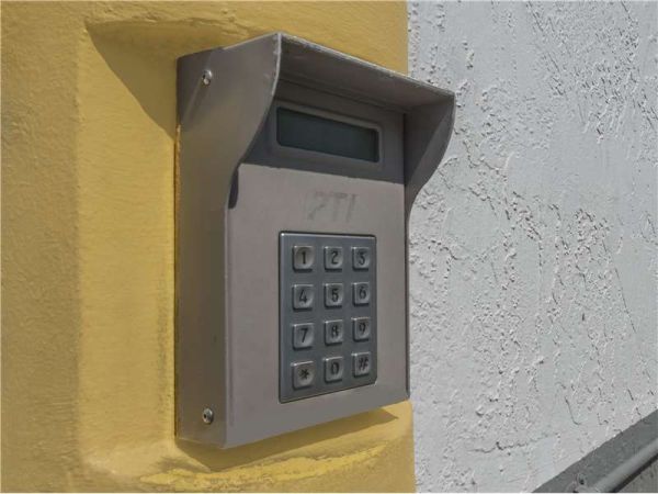 Extra Space Storage - 0210 - Miami - NW 79th Ave - 4995 Northwest 79Th Avenue