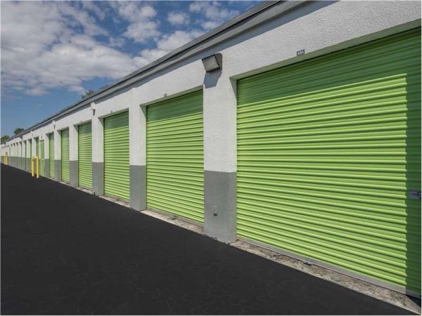 Extra Space Storage - 0771 - Miami - SW 84th St - 13800 Southwest 84th Street