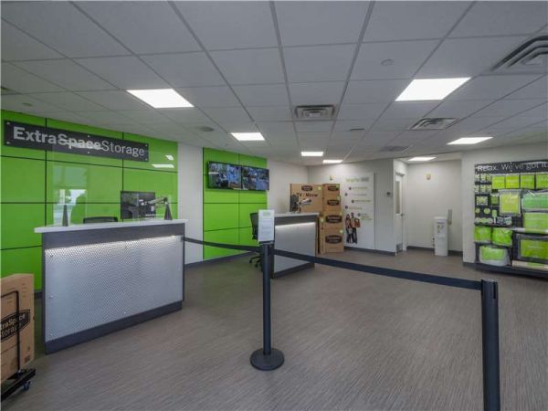 Extra Space Storage - 1409 - Hialeah - E 65th Street - 850 East 65th Street