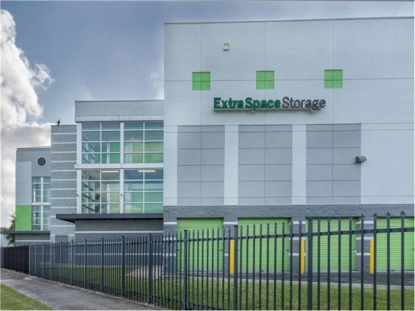 Extra Space Storage - 1409 - Hialeah - E 65th Street - 850 East 65th Street