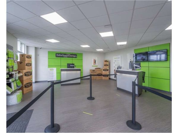 Extra Space Storage - 1403 - Hialeah - W 84th St - 2990 West 84th Street