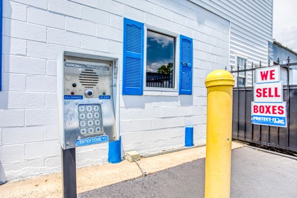 Brooks Mini Storage - Harrison Blvd - 1001 J P Harrison Boulevard