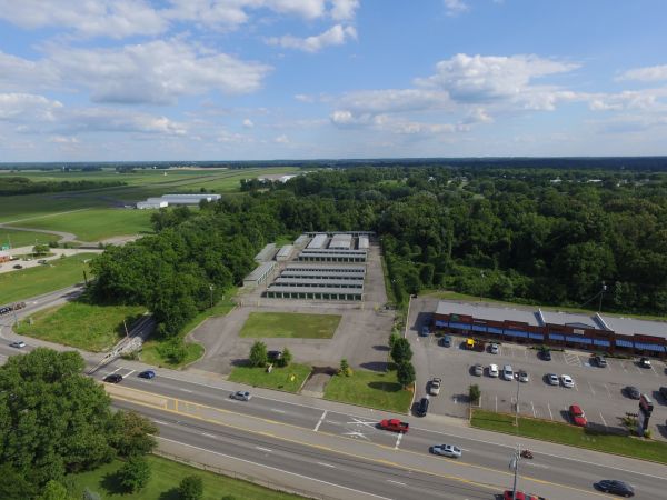 Clarksville Lock Storage - 405 Tiny Town Road