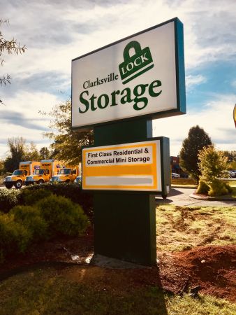 Clarksville Lock Storage - 405 Tiny Town Road
