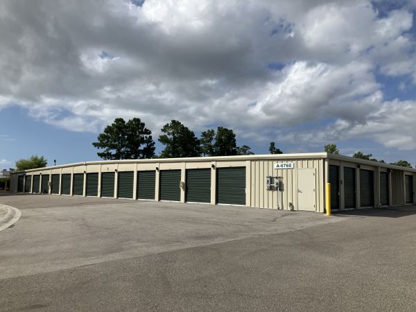 Pinnacle Storage Gordon Rd - 6756 Gordon Road