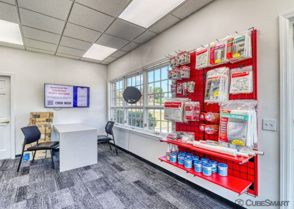 CubeSmart Self Storage - Harrisburg - 6325 Allentown Blvd - 6325 Allentown Blvd