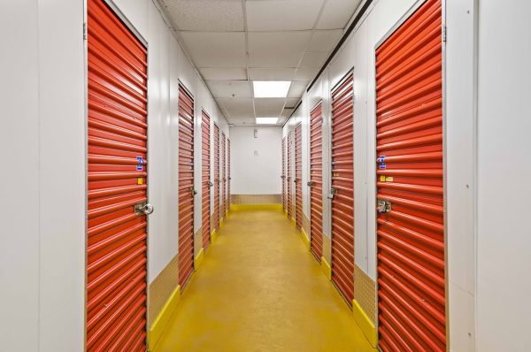 Prime Storage - Boston - Traveler Street - 33 Traveler Street
