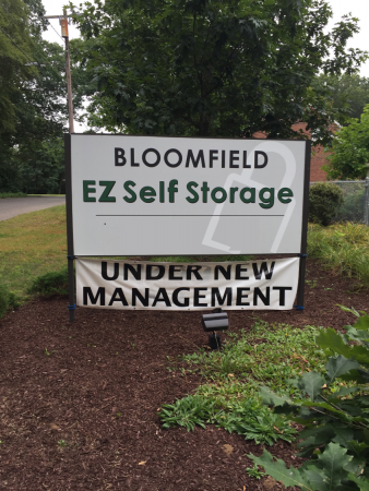 Bloomfield EZ Self Storage - 53 Douglas Street