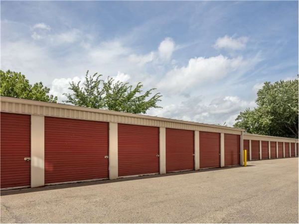 Extra Space Storage - 8944 - Philadelphia - Fountain St - 116 Fountain Street