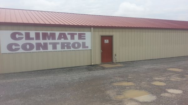 AAA Safe Storage - Carterville - 1401 Donna Drive