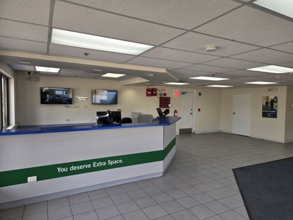 Extra Space Storage - 0720 - Vernon Hills - Butterfield Rd - 155 Butterfield Road