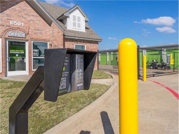 Extra Space Storage - 1364 - Plano - Plano Parkway - 6501 West Plano Parkway